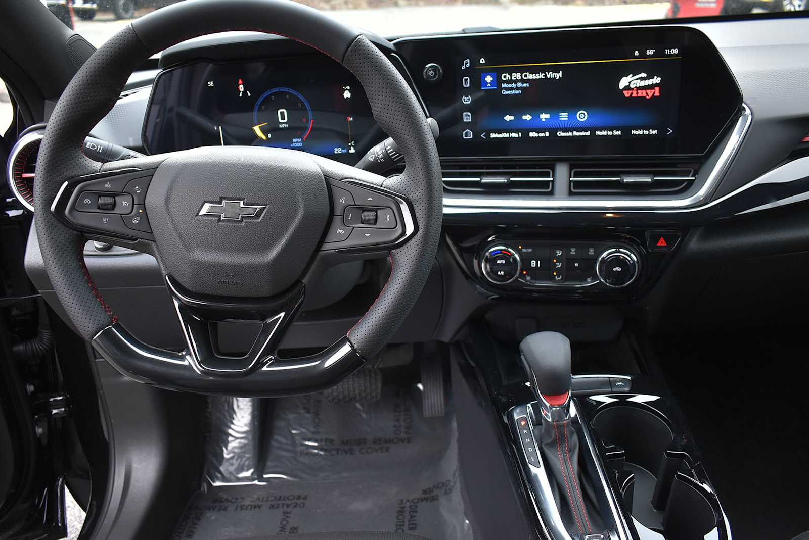 2026 Chevrolet Trax RS - Photo 14