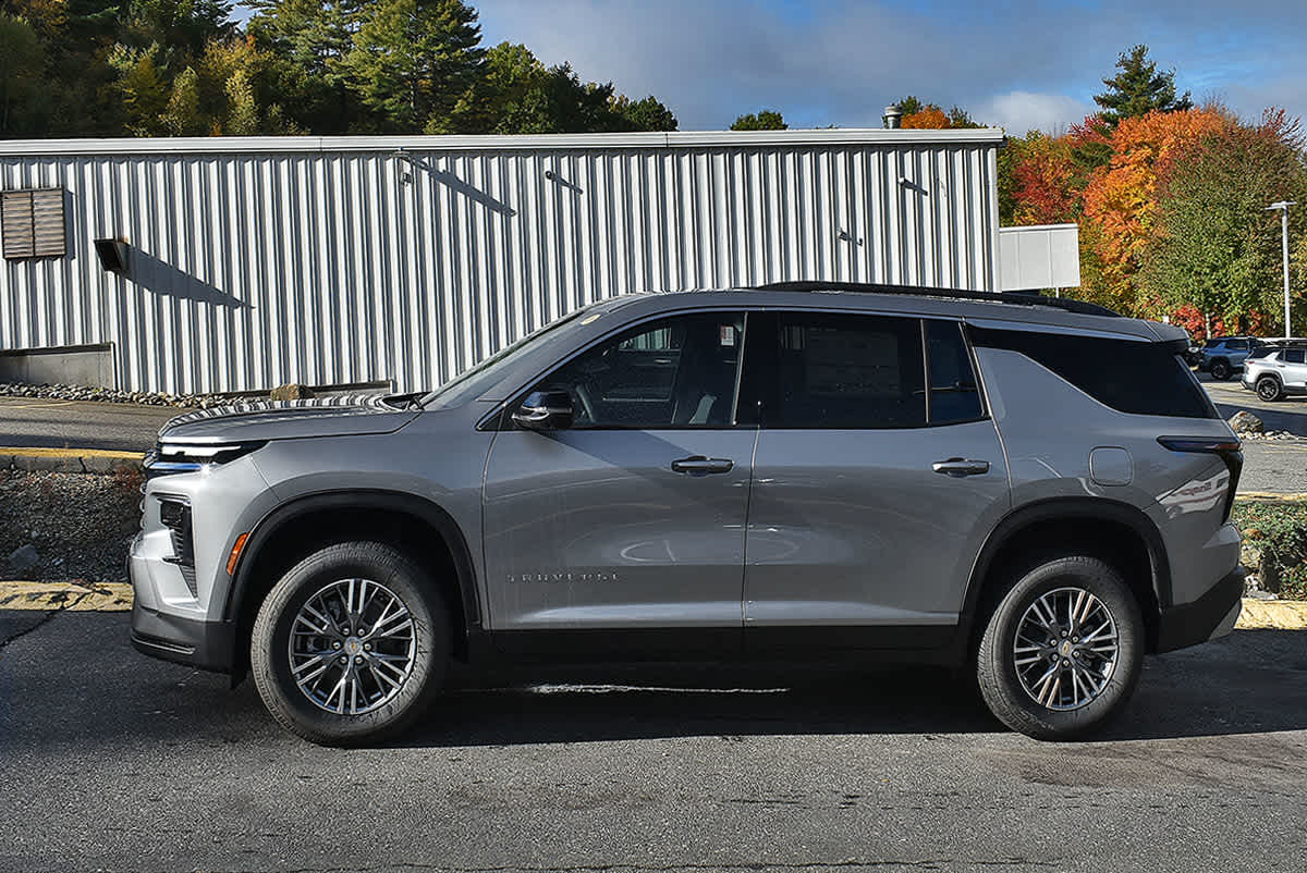 New 2027 Chevrolet Traverse LT SUV