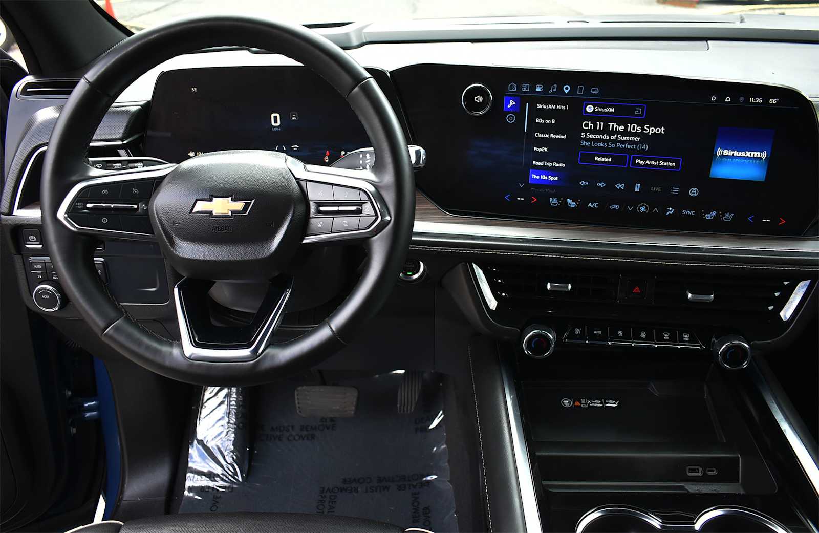 2025 Chevrolet Tahoe Premier - Photo 14
