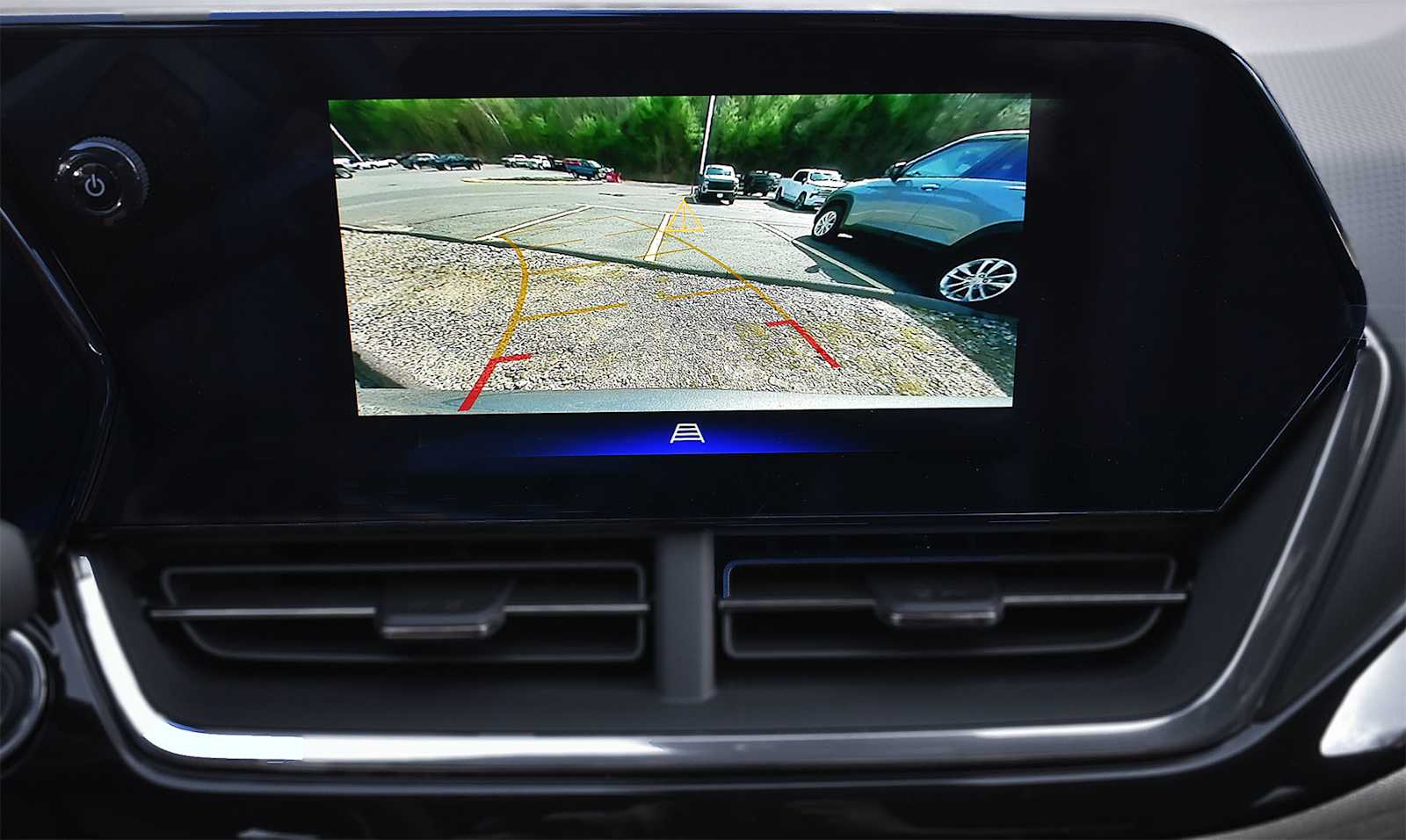 2026 Chevrolet Trax LT - Photo 18