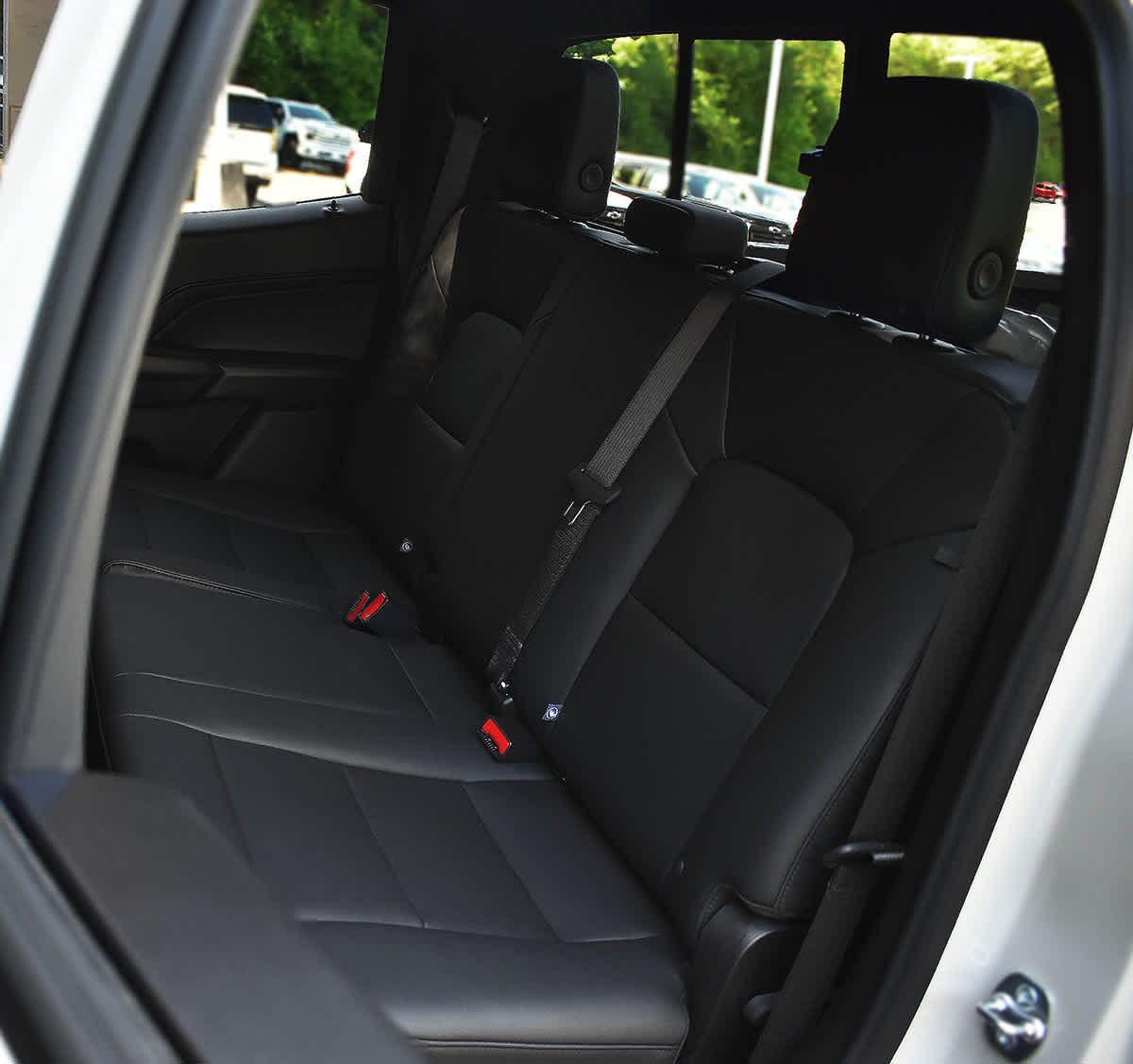2026 Chevrolet Colorado Trail Boss - Photo 11