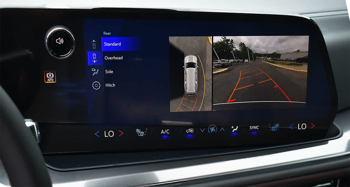 2026 Chevrolet Suburban RST - Photo 20