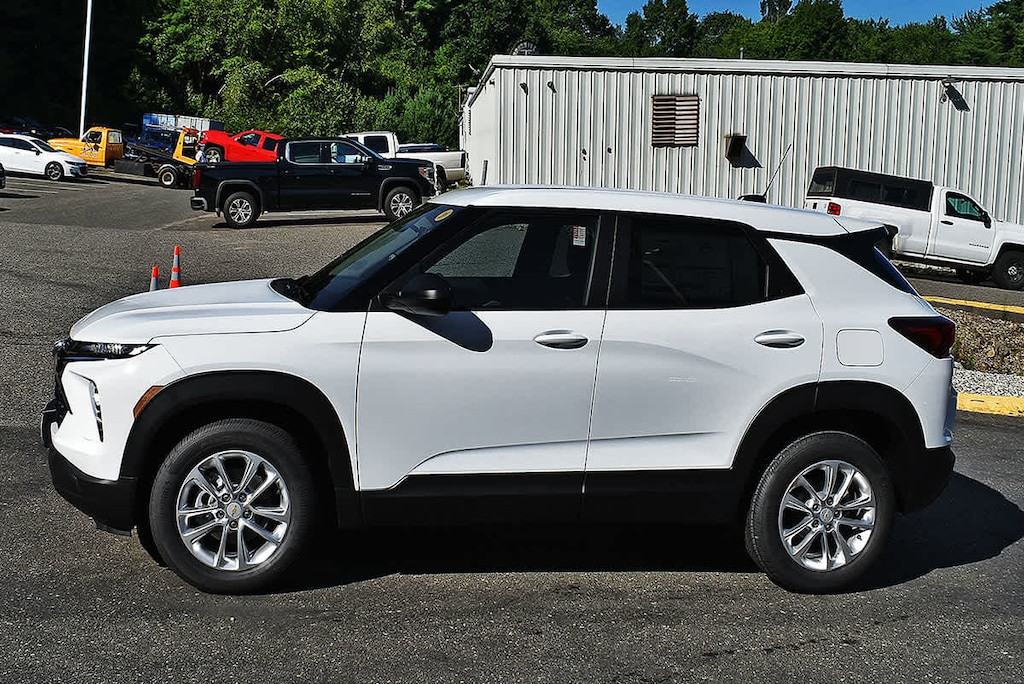 New 2026 Chevrolet Trailblazer LS SUV