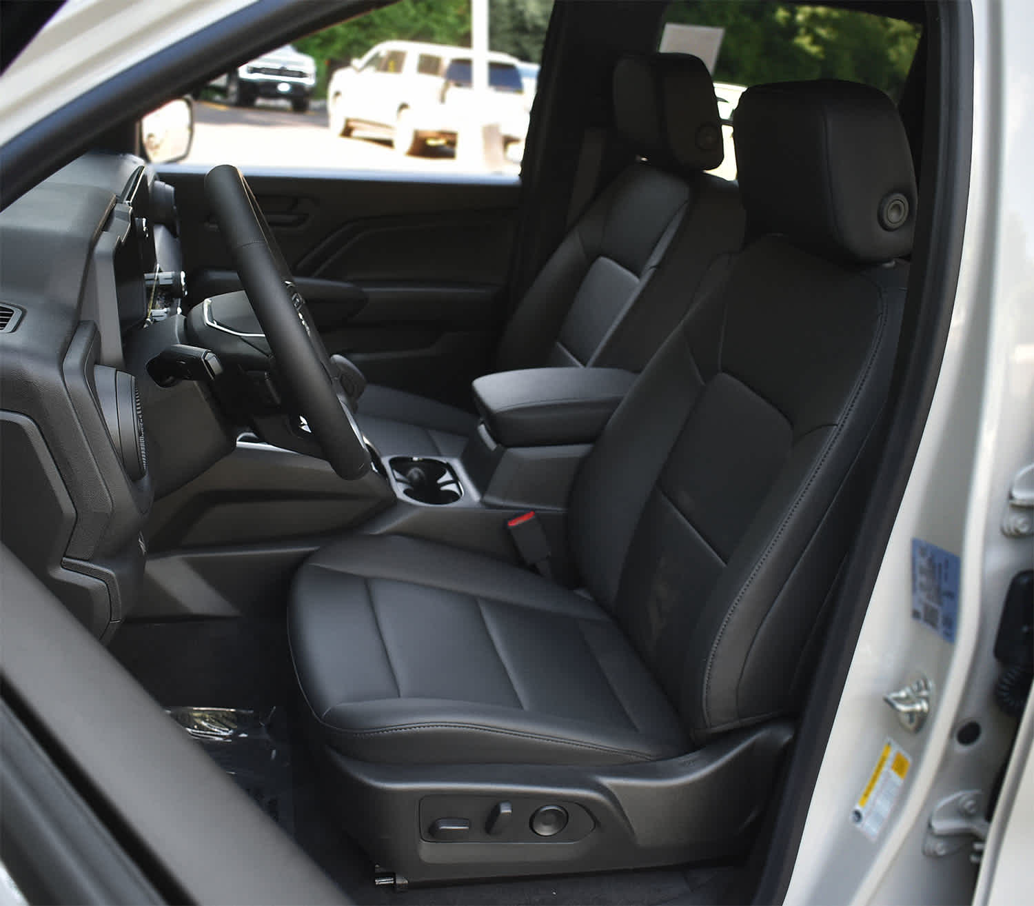 2026 Chevrolet Colorado Trail Boss - Photo 9