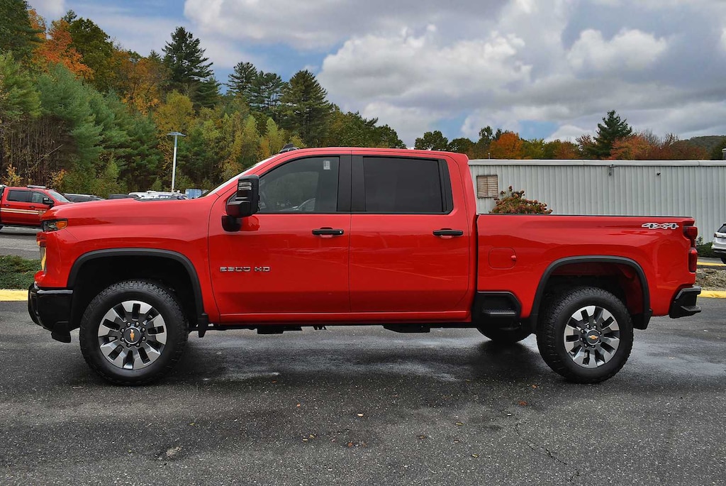 Used 2024 Chevrolet Silverado 2500 HD Custom Truck