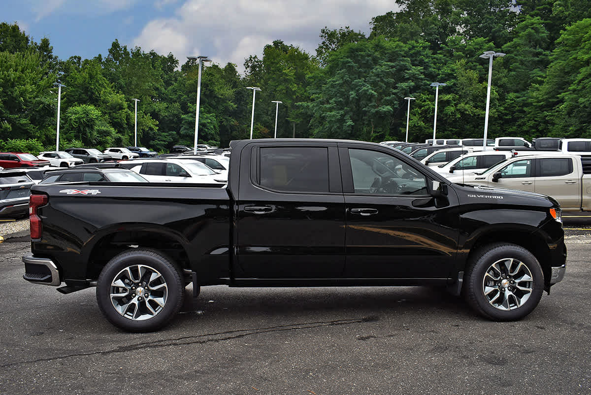 2026 Chevrolet Silverado 1500 LT - Photo 6