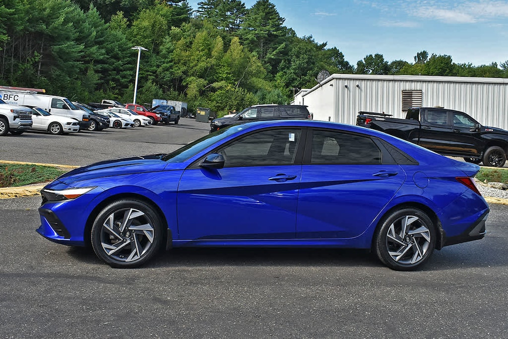 Used 2025 Hyundai Elantra SEL Sport
