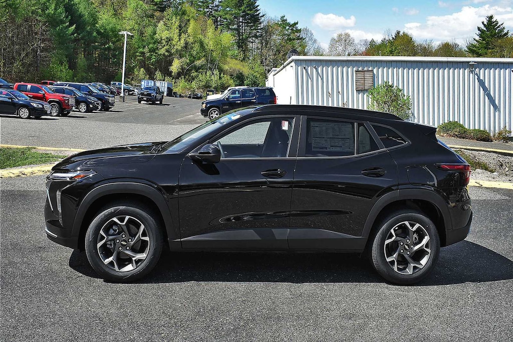 New 2026 Chevrolet Trax LT SUV