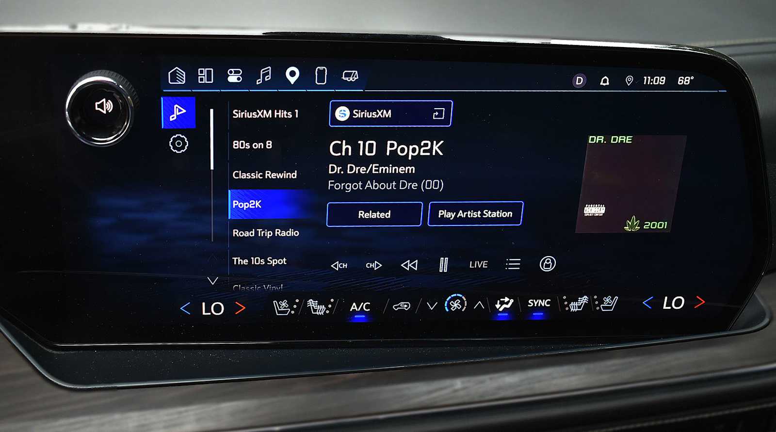 2025 Chevrolet Tahoe Premier - Photo 18