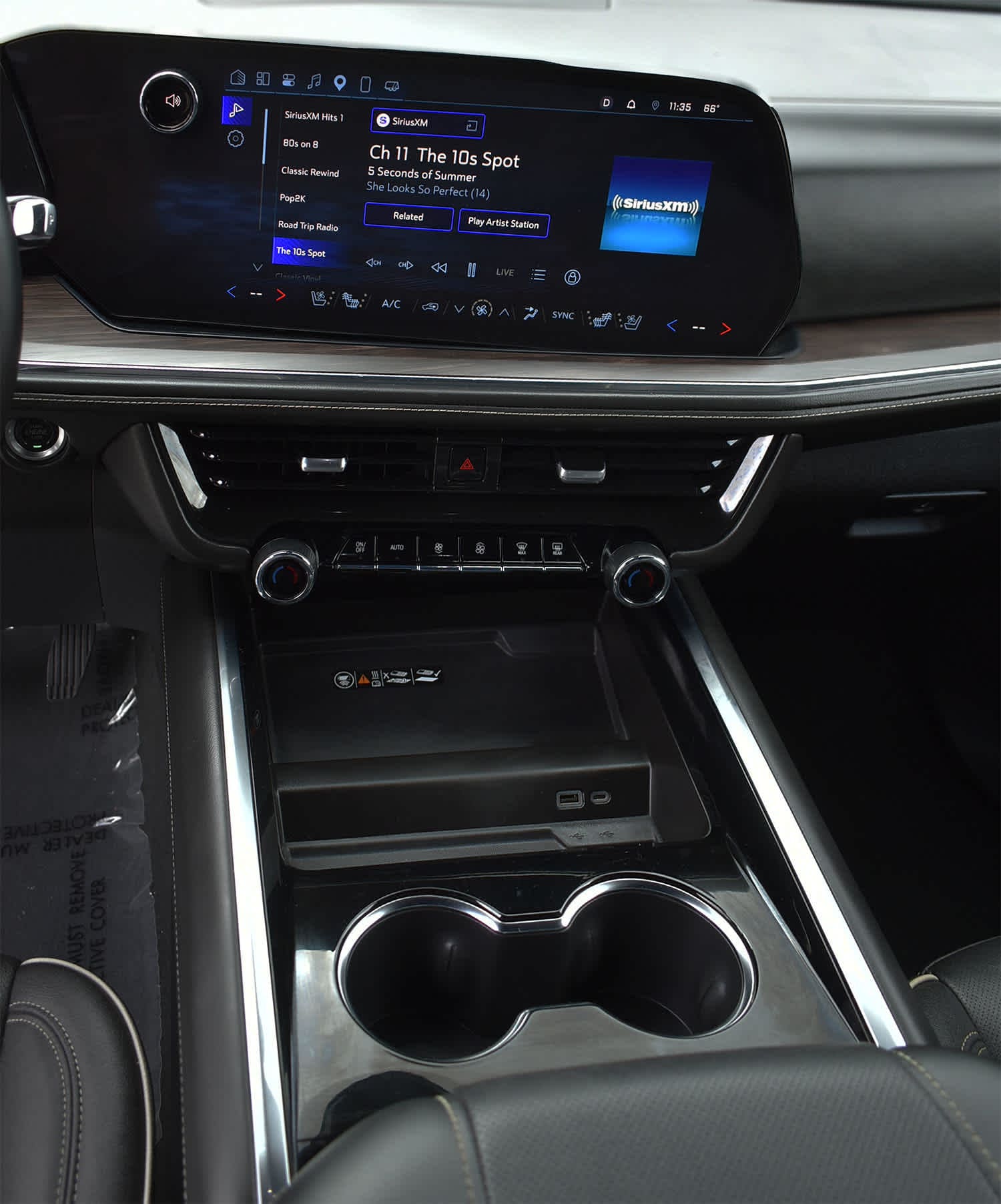 2025 Chevrolet Tahoe Premier - Photo 16