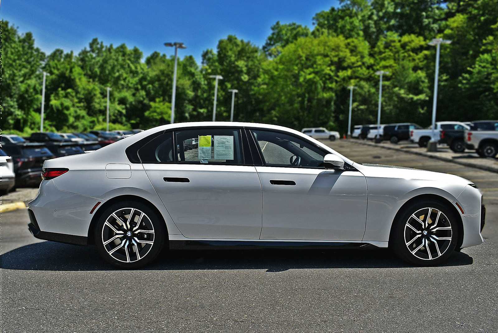 2024 BMW 7 Series 760i - Photo 7