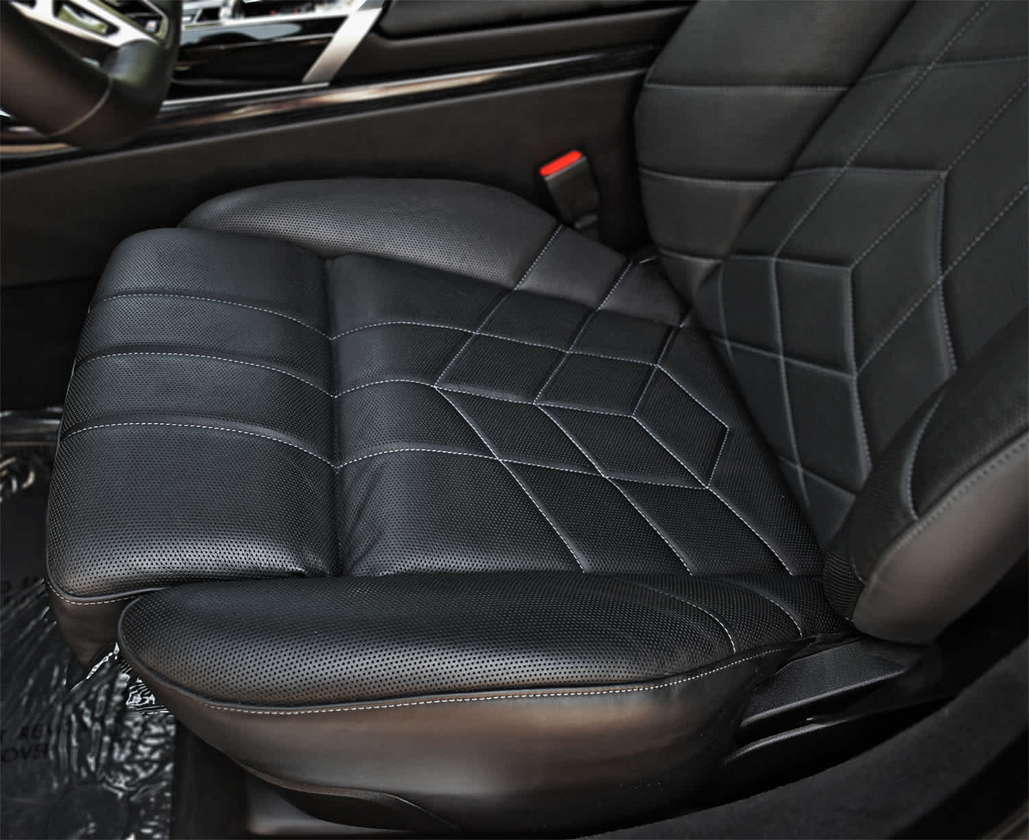 2024 BMW 7 Series 760i - Photo 12