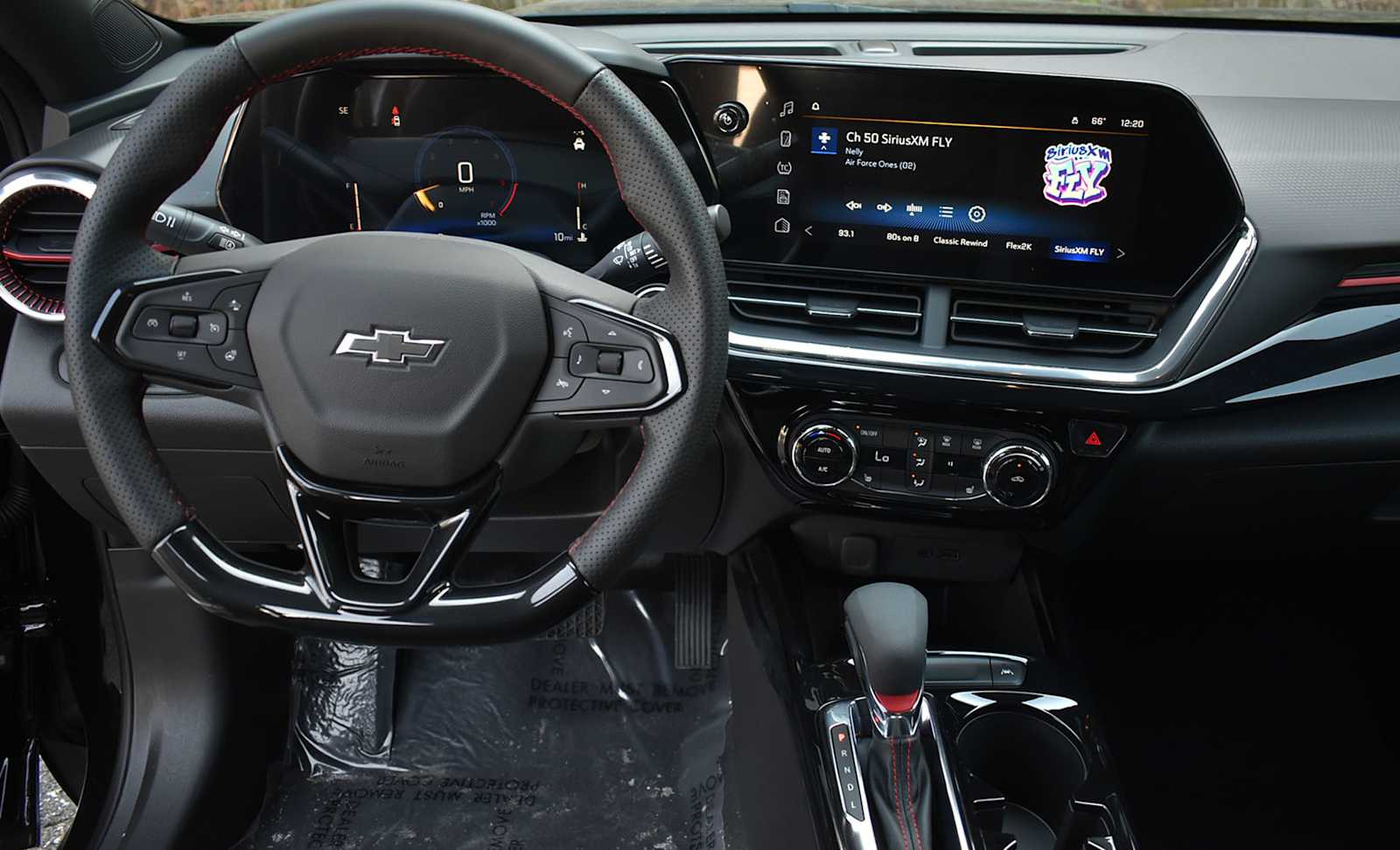 2026 Chevrolet Trax RS - Photo 13