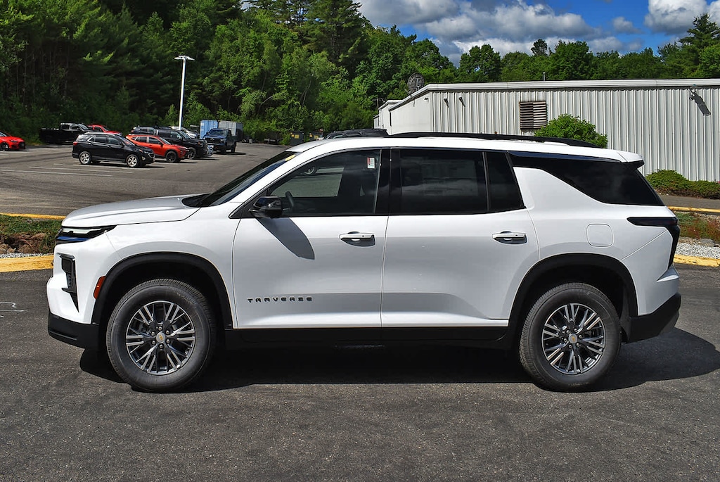 New 2026 Chevrolet Traverse LT SUV