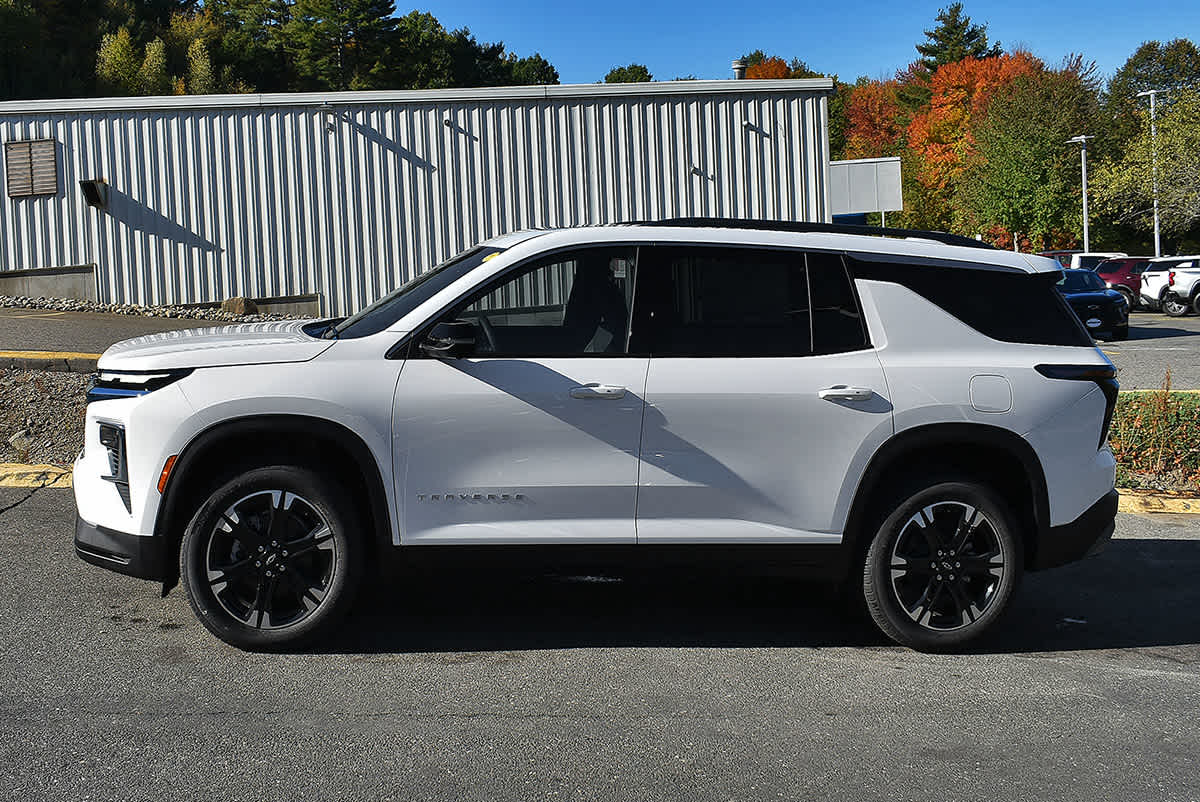 New 2027 Chevrolet Traverse LT SUV