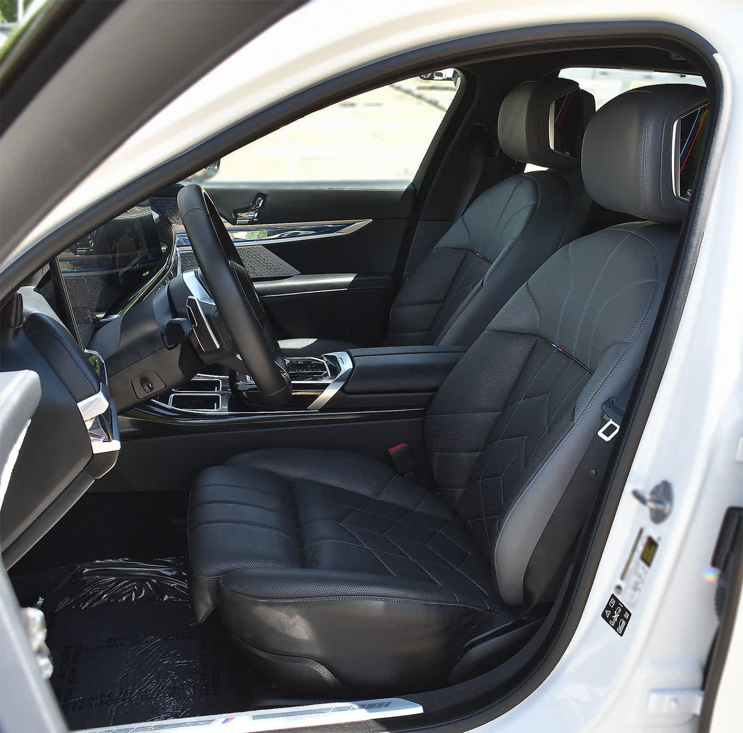 2024 BMW 7 Series 760i - Photo 10