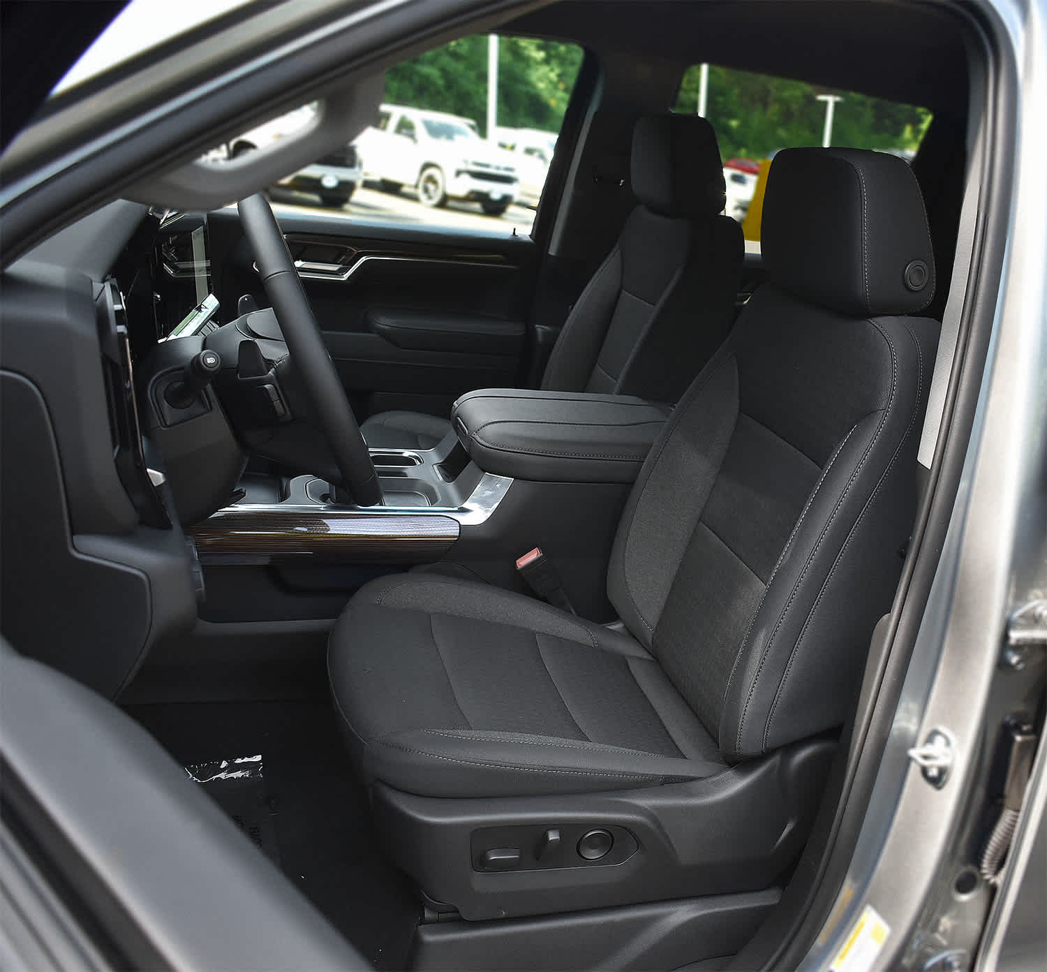 2026 Chevrolet Silverado 1500 RST - Photo 10
