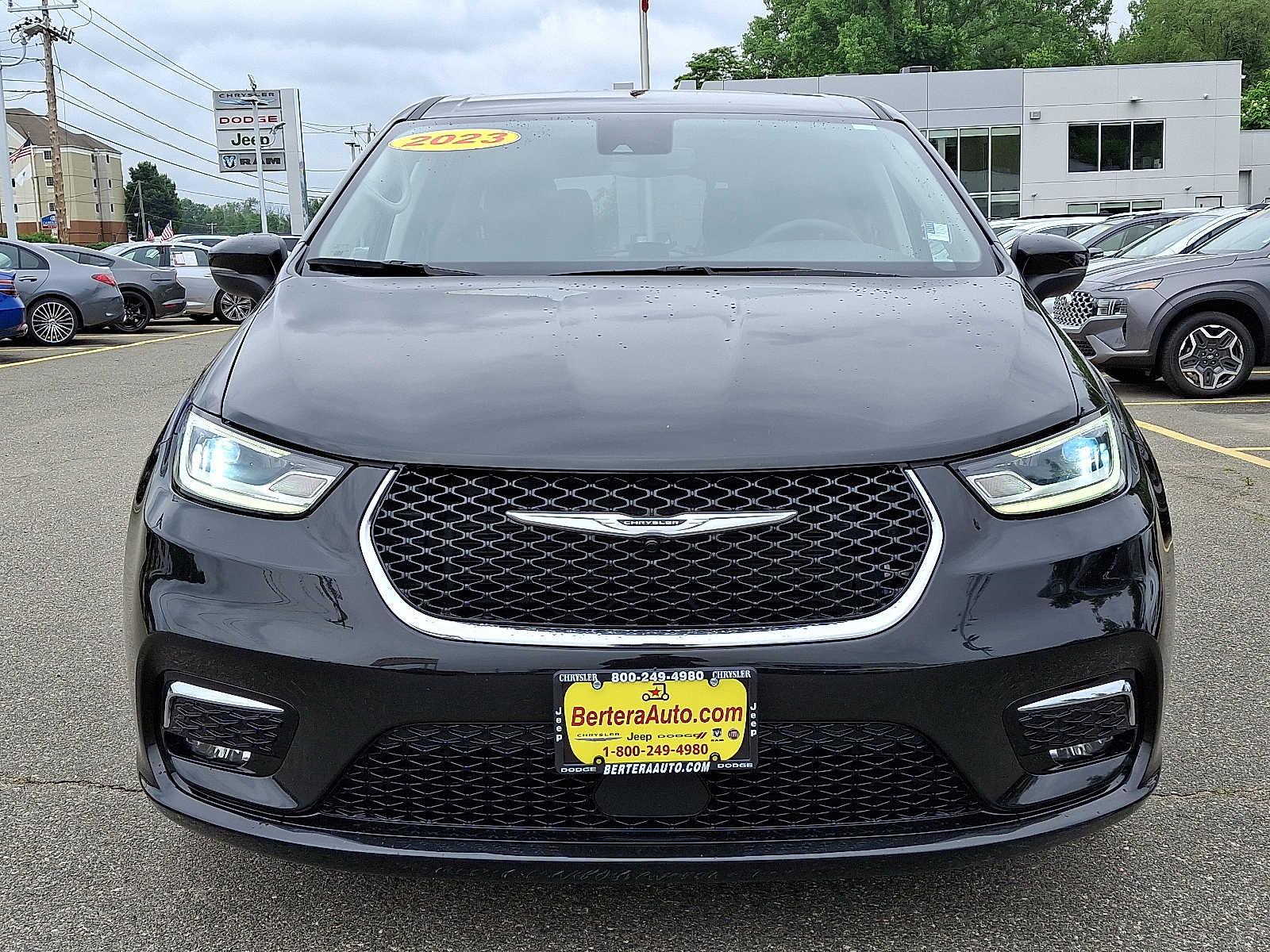 Certified 2023 Chrysler Pacifica Touring L with VIN 2C4RC1BG6PR623332 for sale in West Springfield, MA