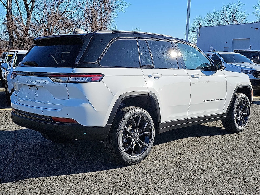 New 2025 Jeep Grand Cherokee LIMITED 4X4 Sport Utility