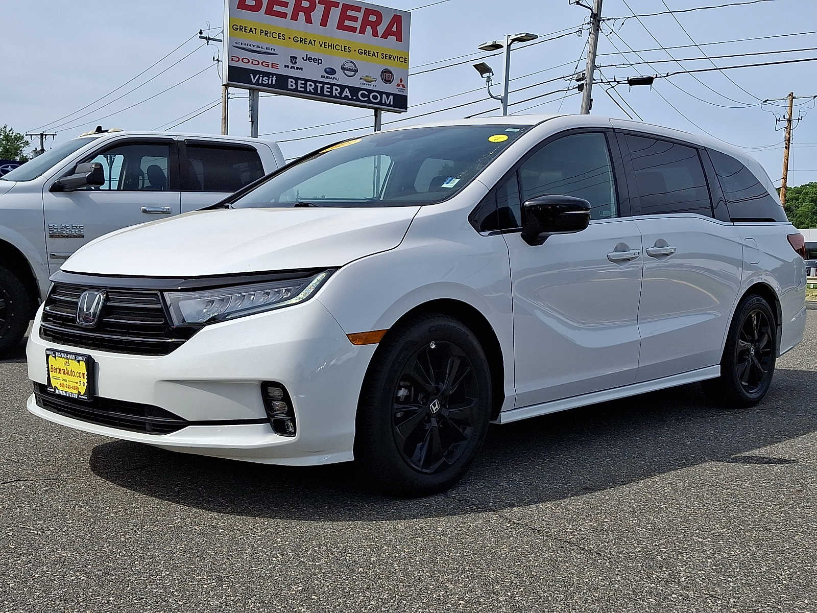 2023 Honda Odyssey SPORT - Photo 3