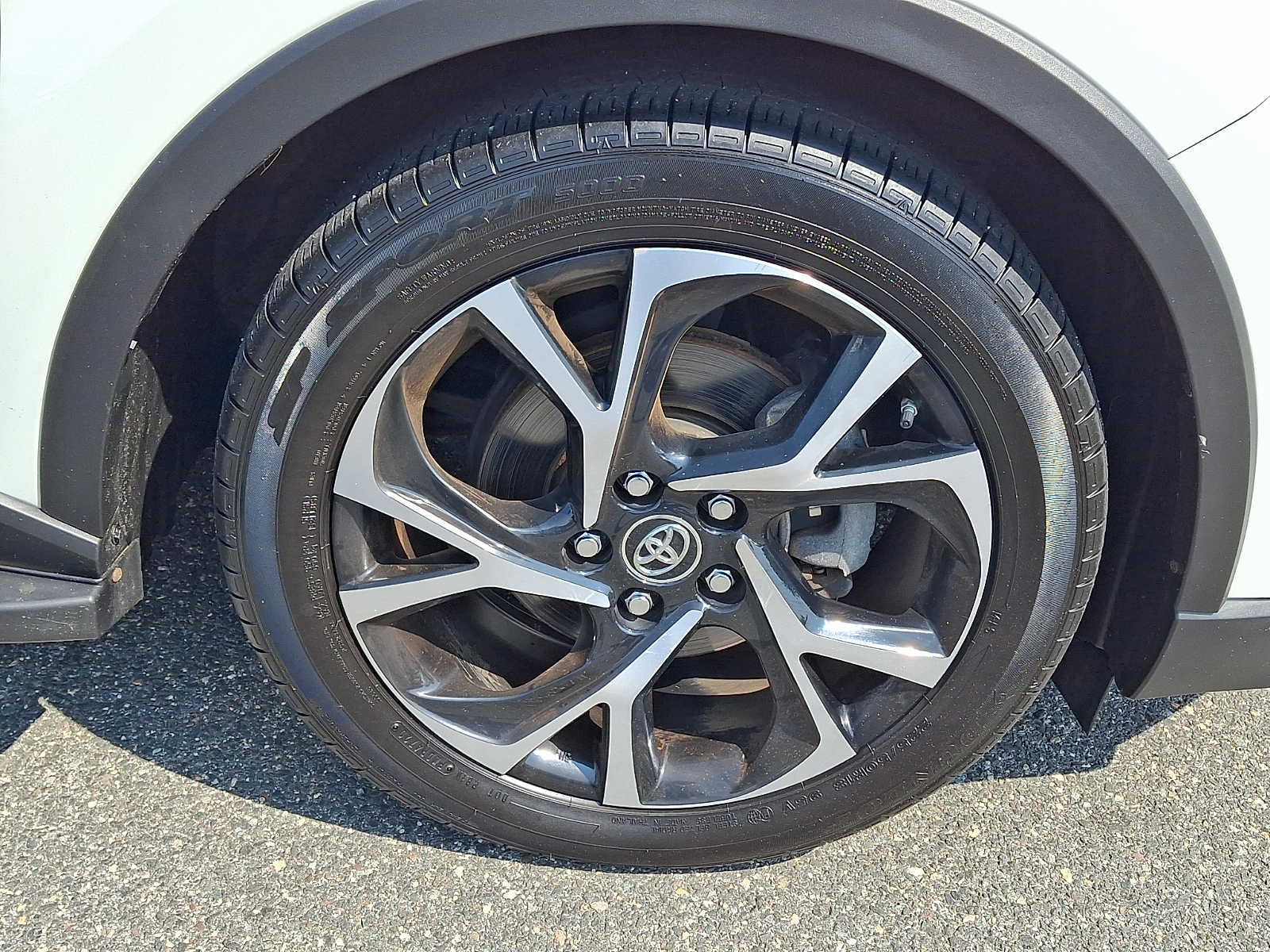 2019 Toyota C-HR Limited - Photo 8