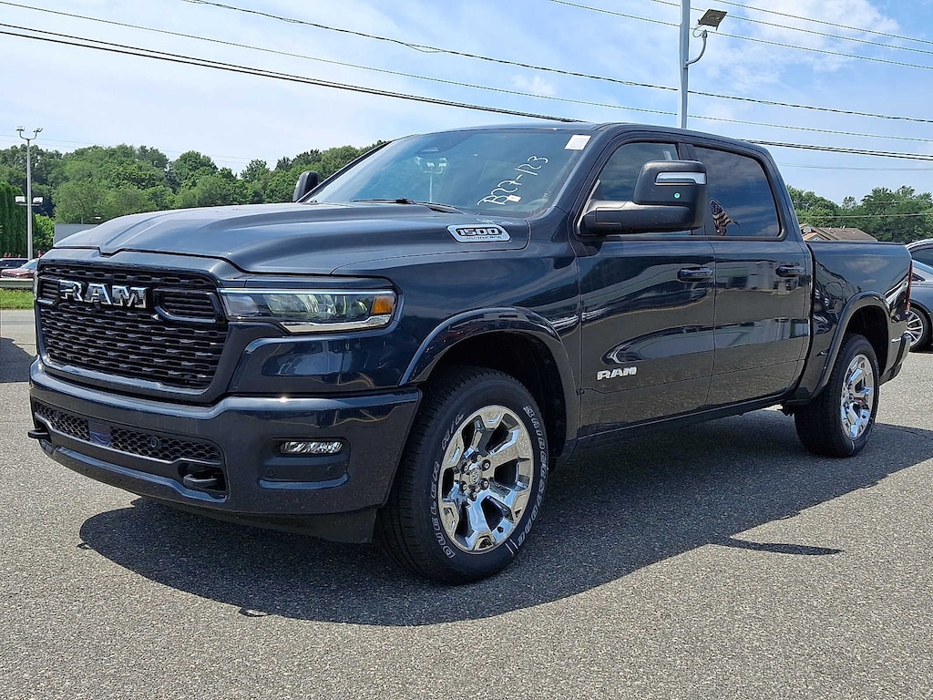 New 2026 Ram 1500 BIG HORN CREW CAB 4X4 5'7 BOX Pickup