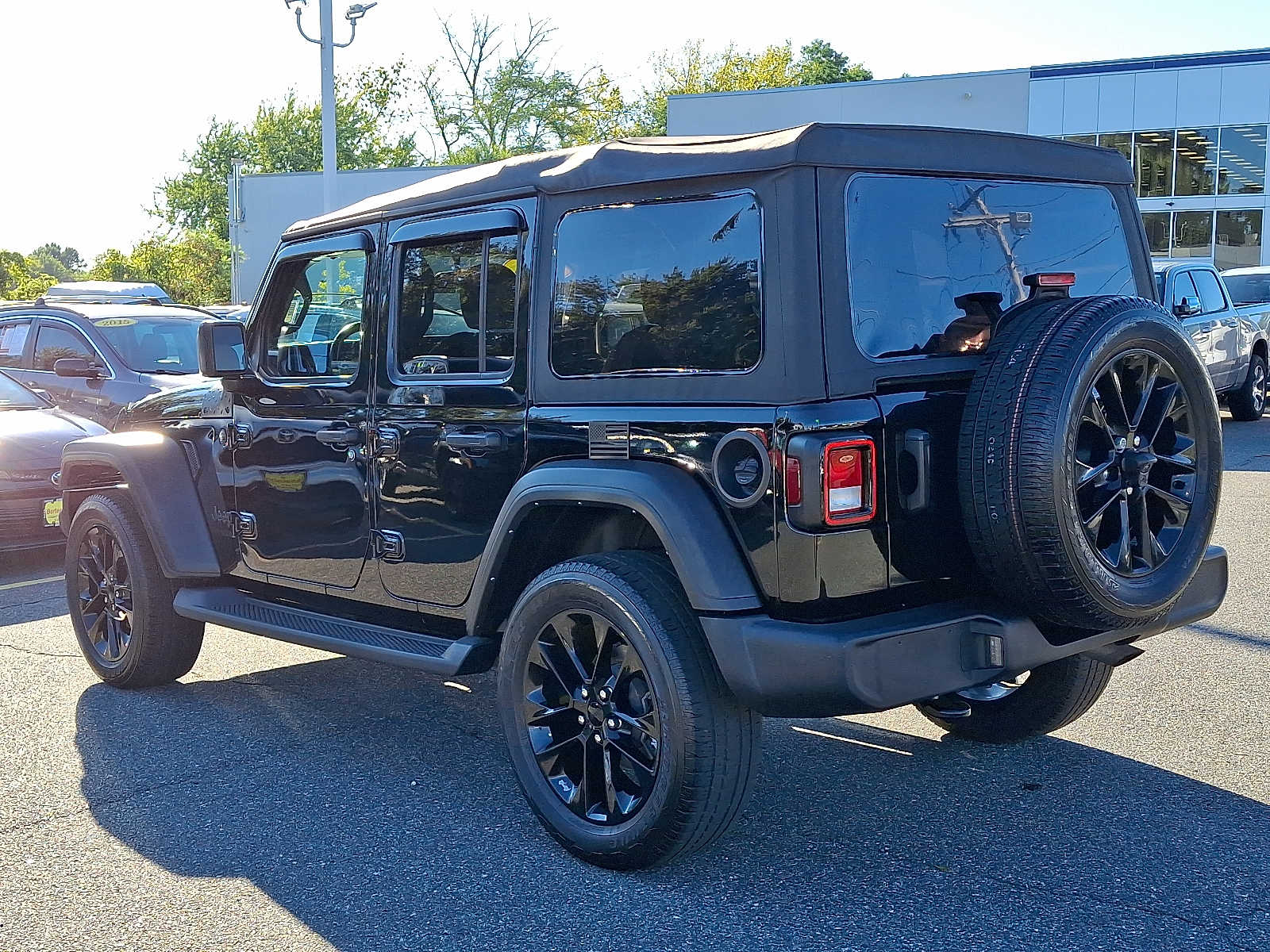 2022 Jeep Wrangler Unlimited Sport S photo 4