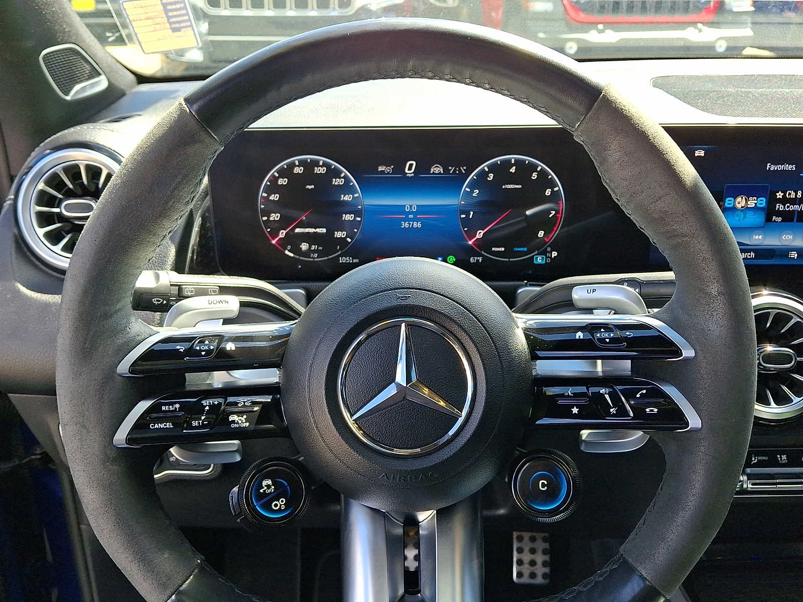 2024 Mercedes-Benz GLB GLB35 AMG - Photo 21