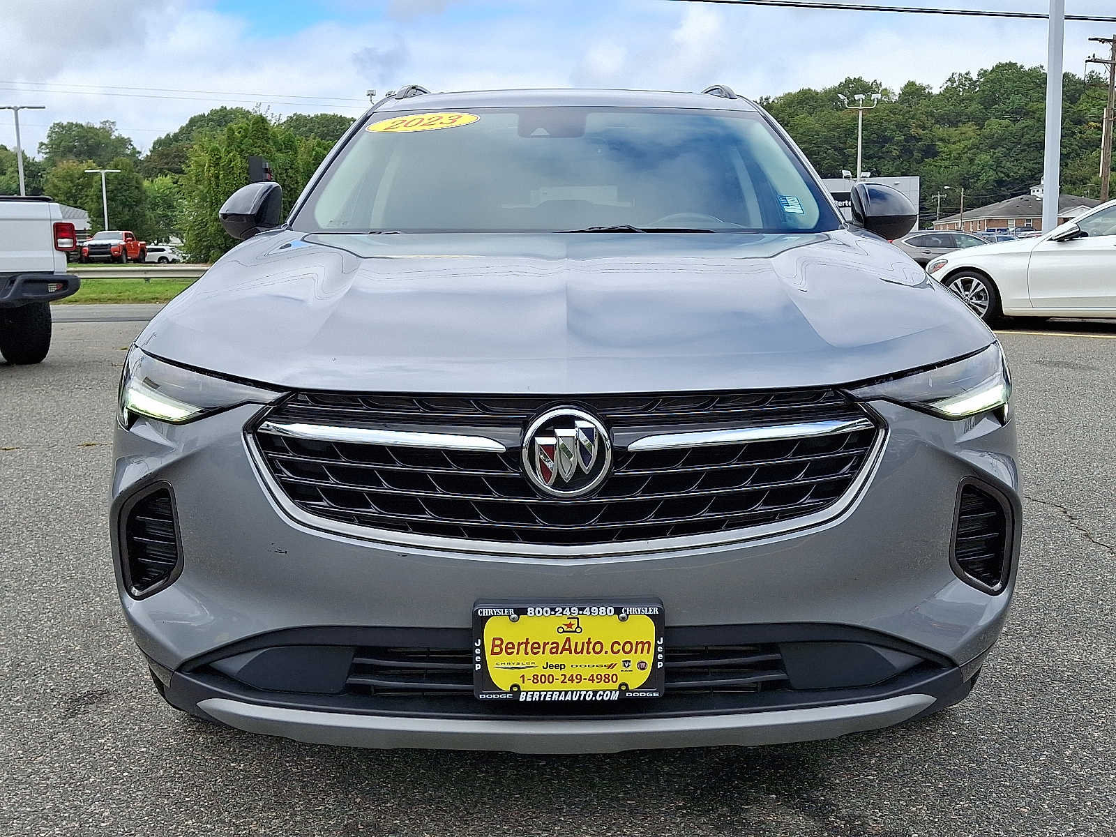 2023 Buick Envision Essence photo 2