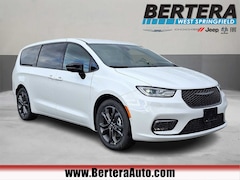 2026 Chrysler Pacifica SELECT Passenger Van