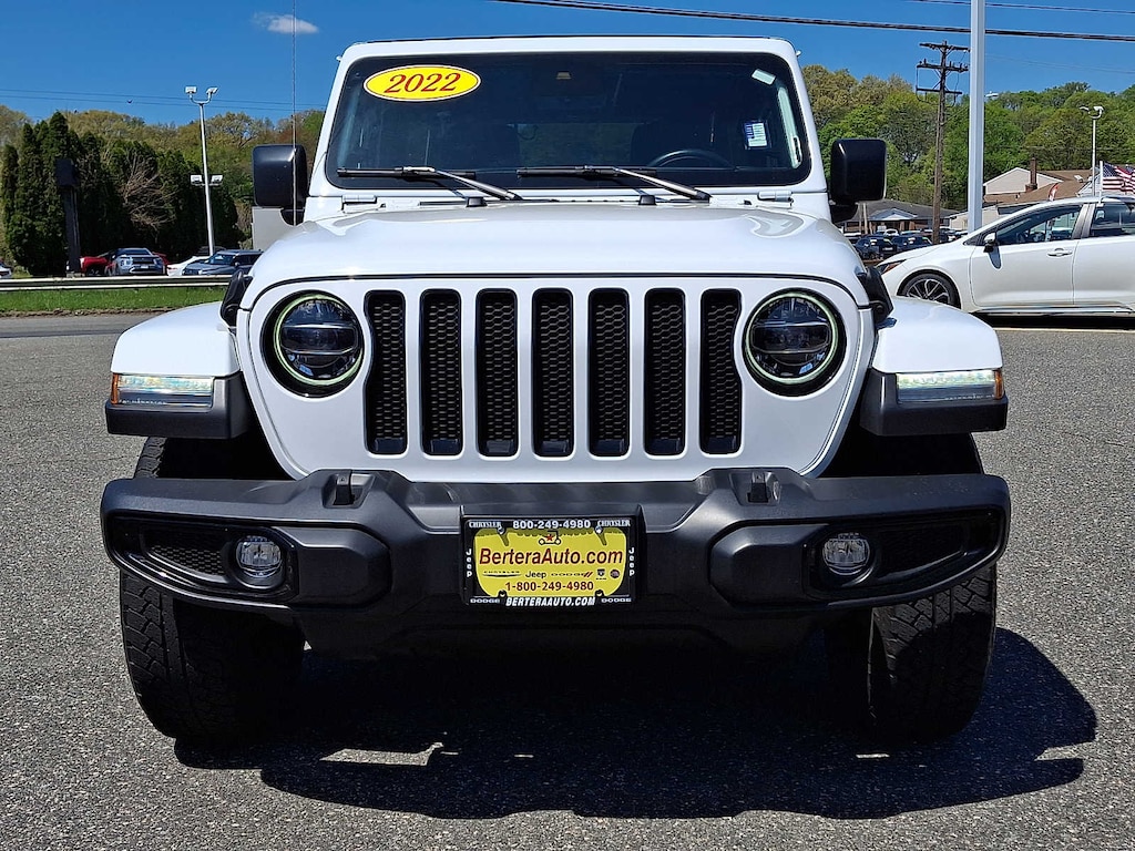 Used 2022 Jeep Wrangler Unlimited Sahara Altitude SUV