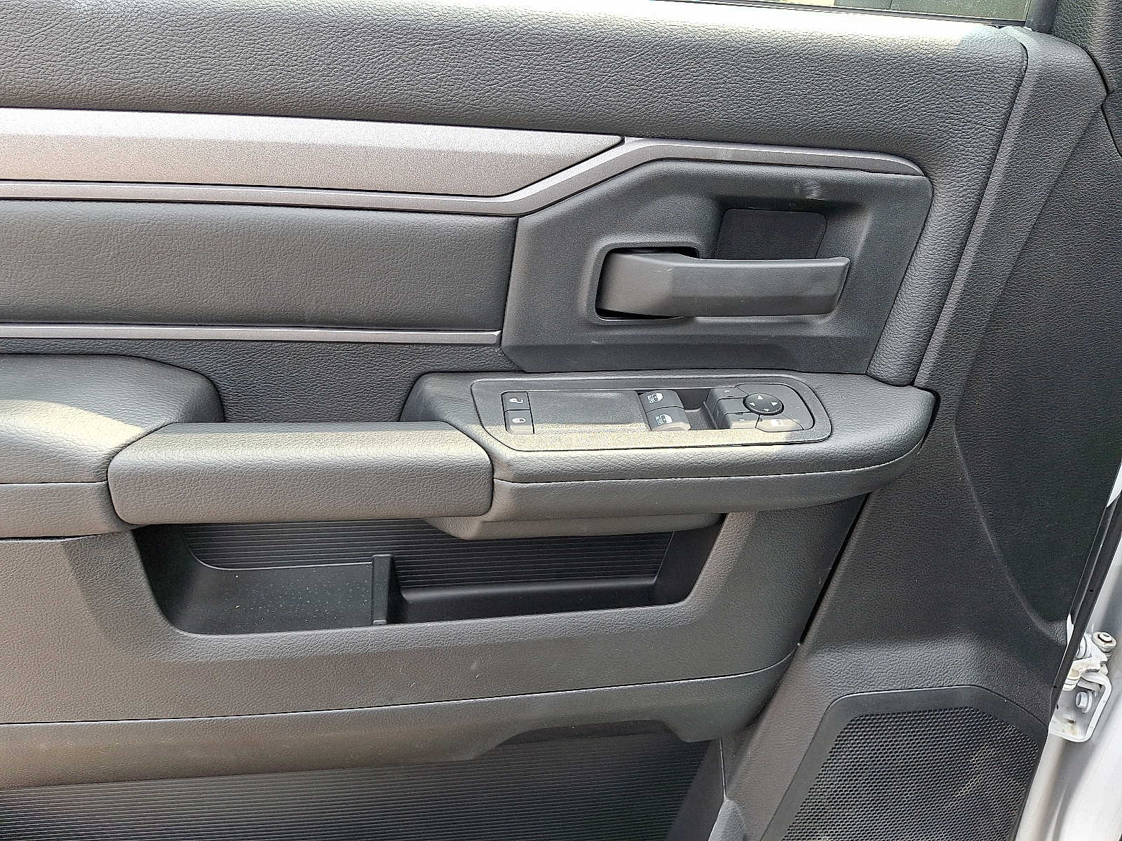 2025 RAM 2500 Tradesman - Photo 9