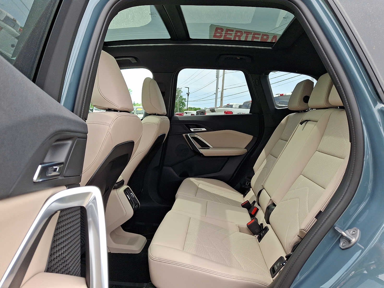 2024 BMW X1 28i - Photo 10
