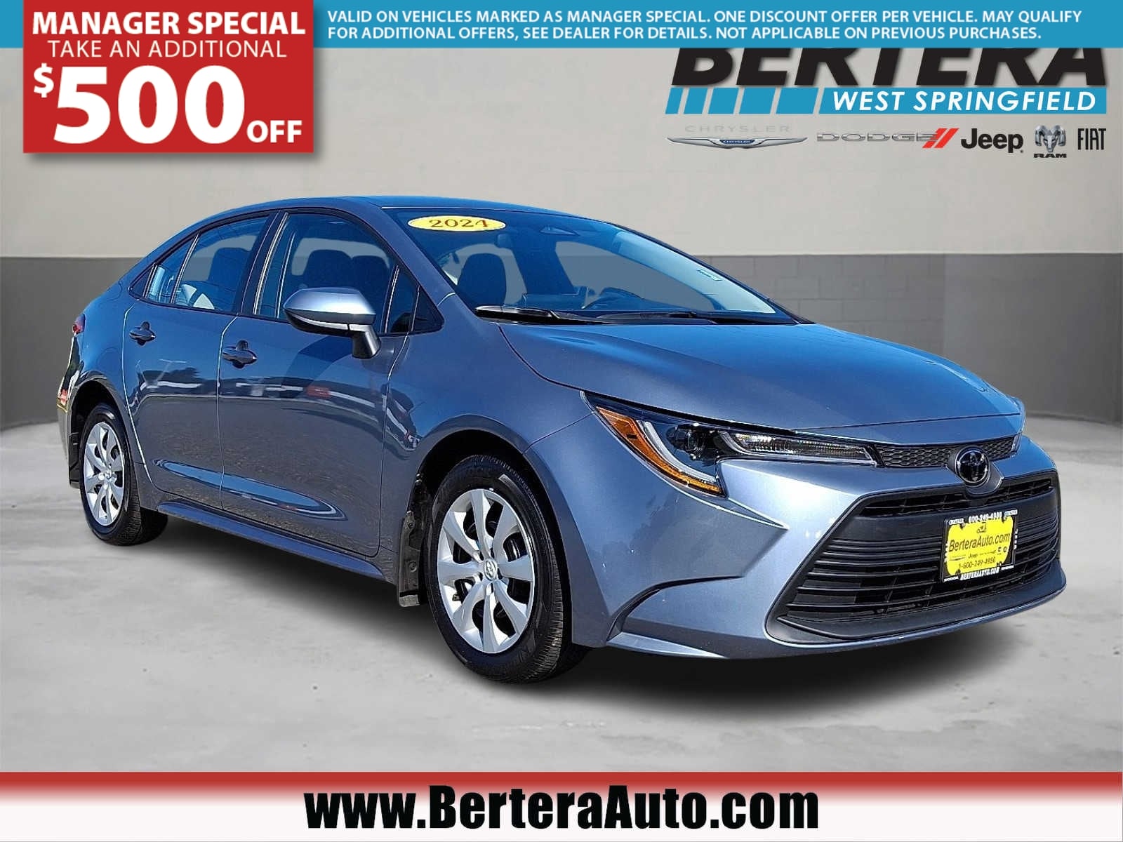 2024 Toyota Corolla LE's photo