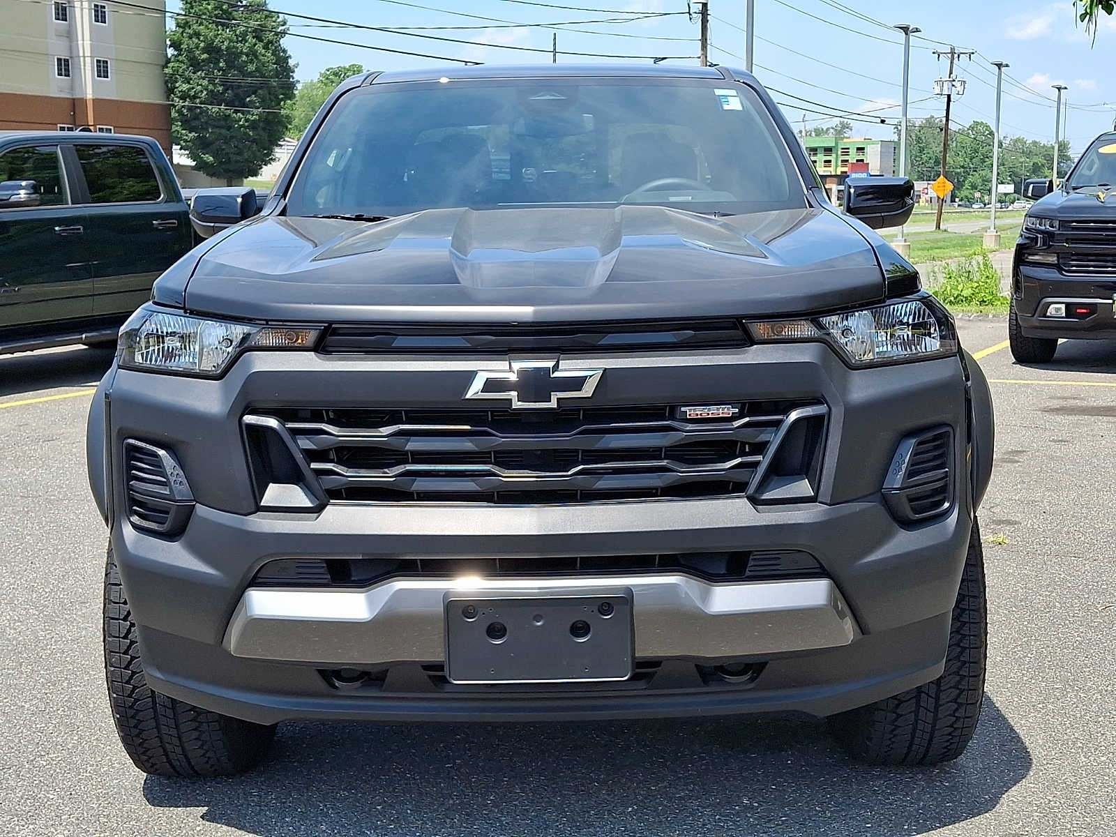 2026 Chevrolet Colorado Trail Boss - Photo 2