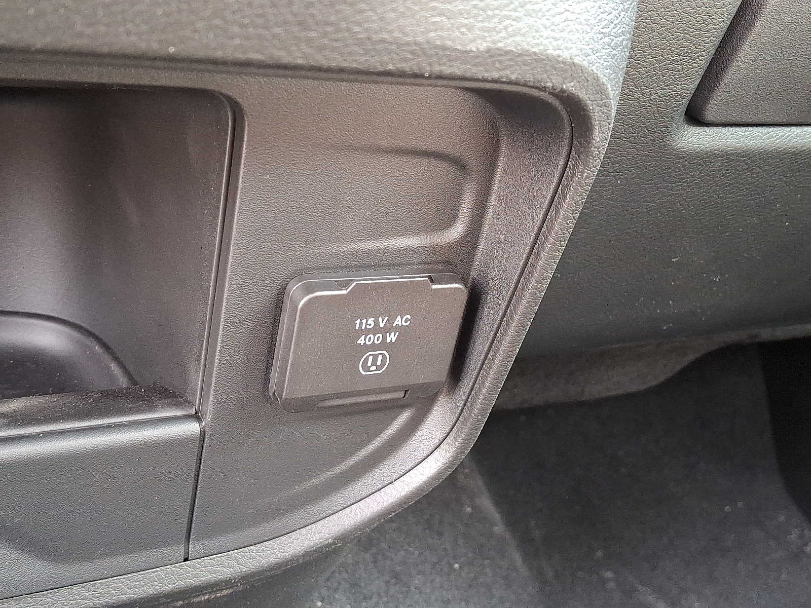 2025 RAM 2500 Tradesman - Photo 17
