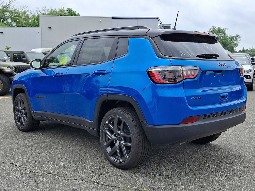 New 2026 Jeep Compass LIMITED ALTITUDE 4X4 Sport Utility