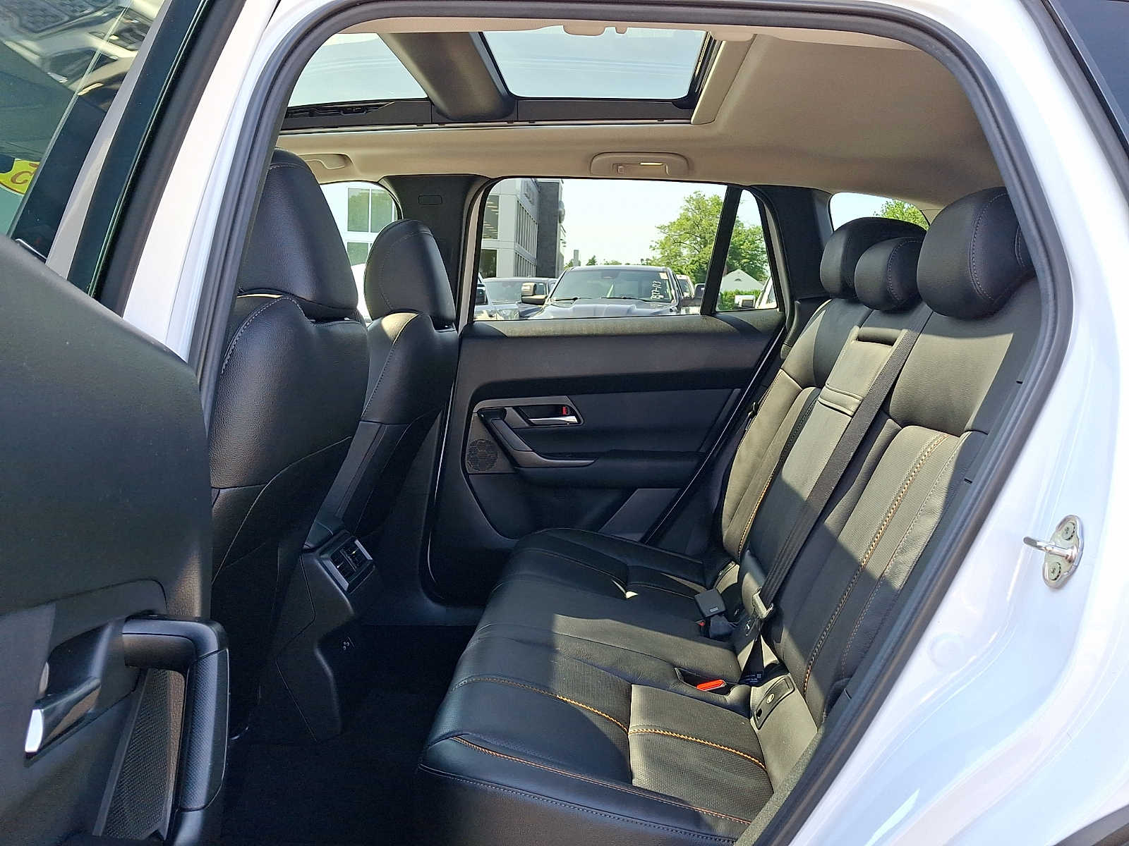 2025 Mazda CX-50 Premium Plus - Photo 10