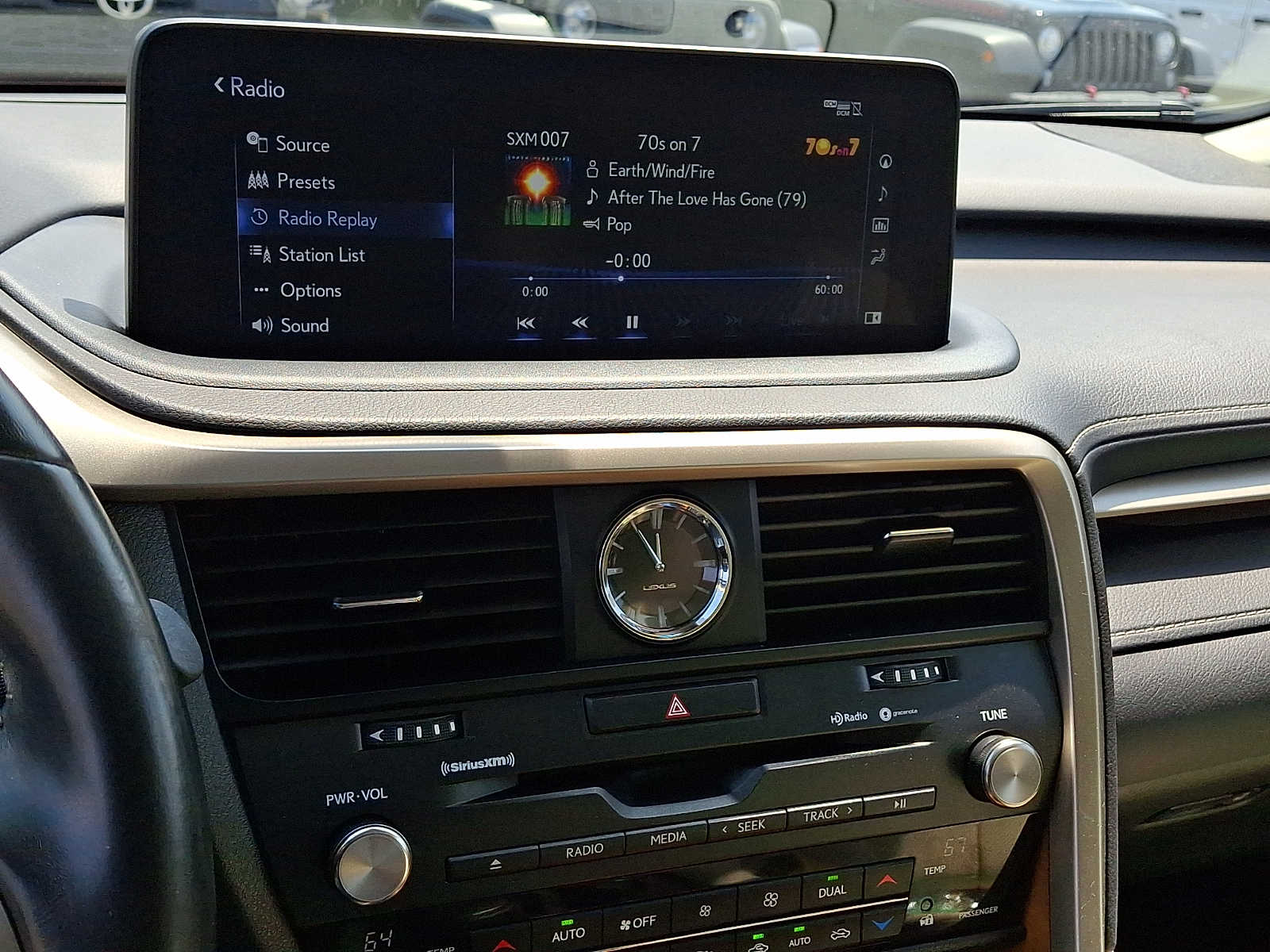 2021 Lexus RX 350 - Photo 20