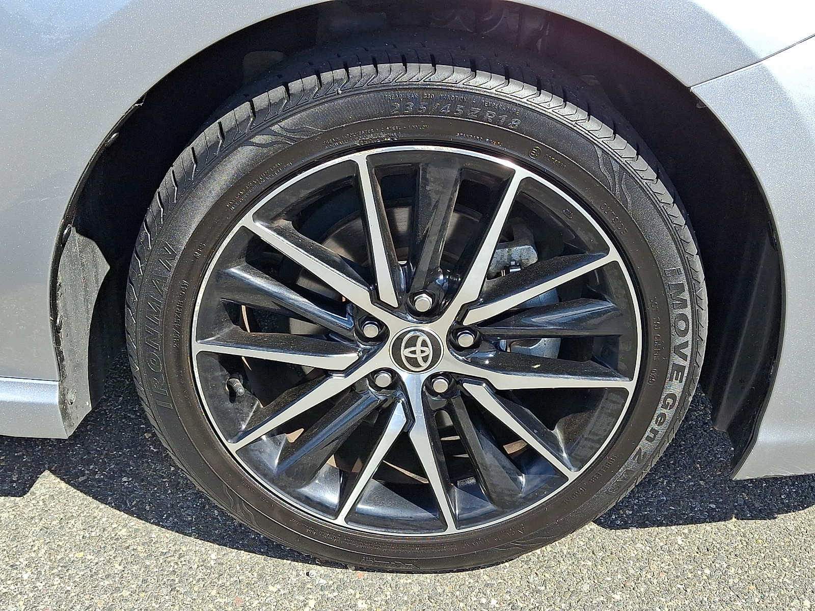 2024 Toyota Camry SE - Photo 8