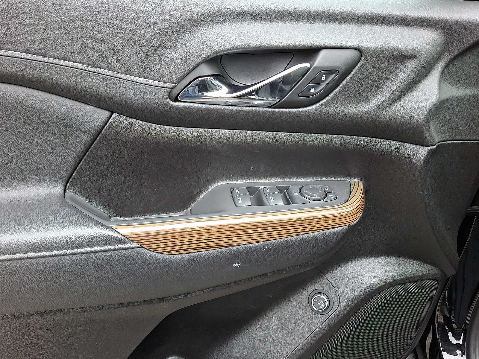 2023 GMC Acadia SLE - Photo 15