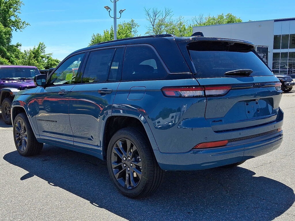 New 2026 Jeep Grand Cherokee LIMITED RESERVE 4X4 Sport Utility