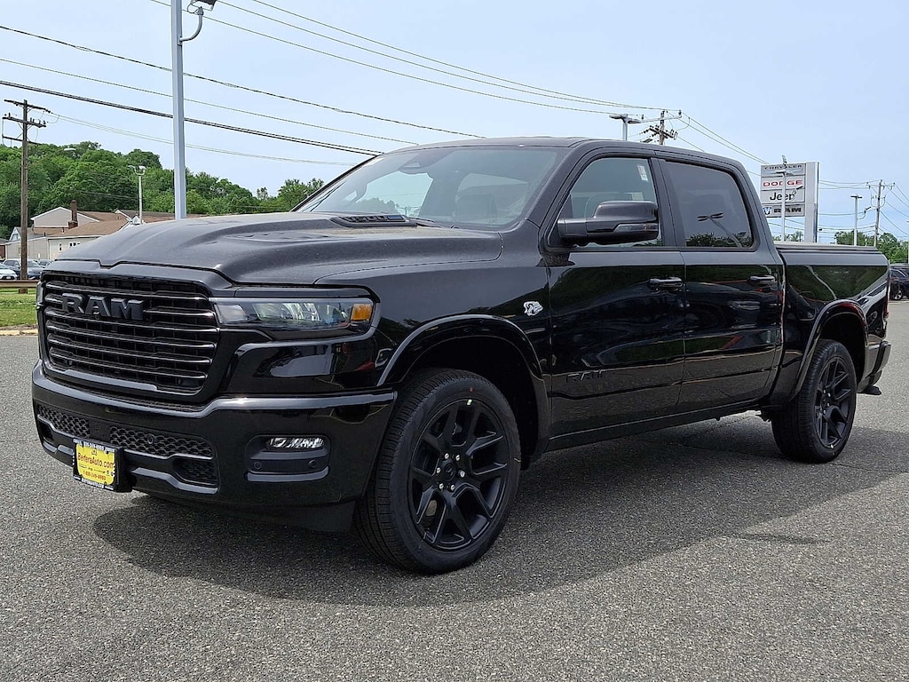 New 2026 Ram 1500 LARAMIE CREW CAB 4X4 5'7 BOX Pickup