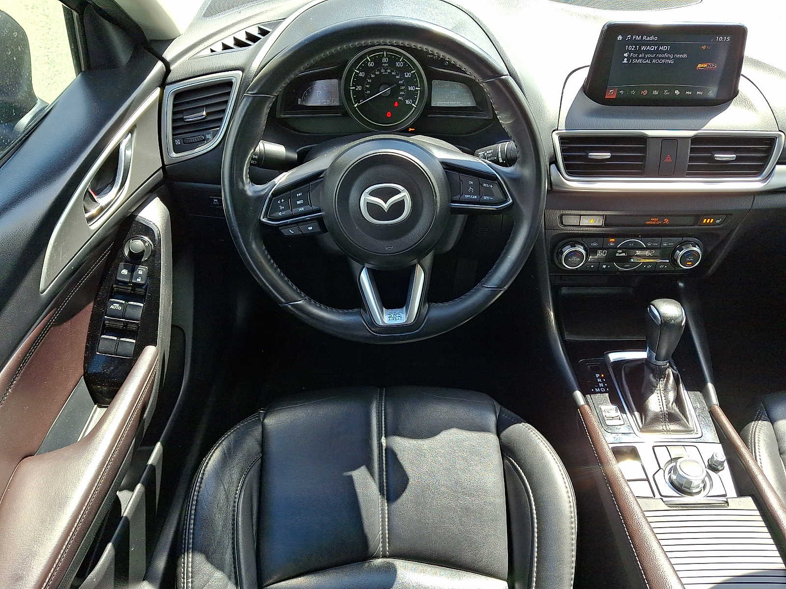 2018 Mazda Mazda3 Touring - Photo 11