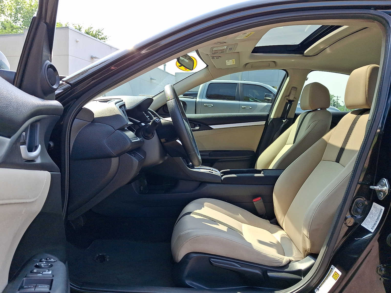 2018 Honda Civic EX - Photo 13