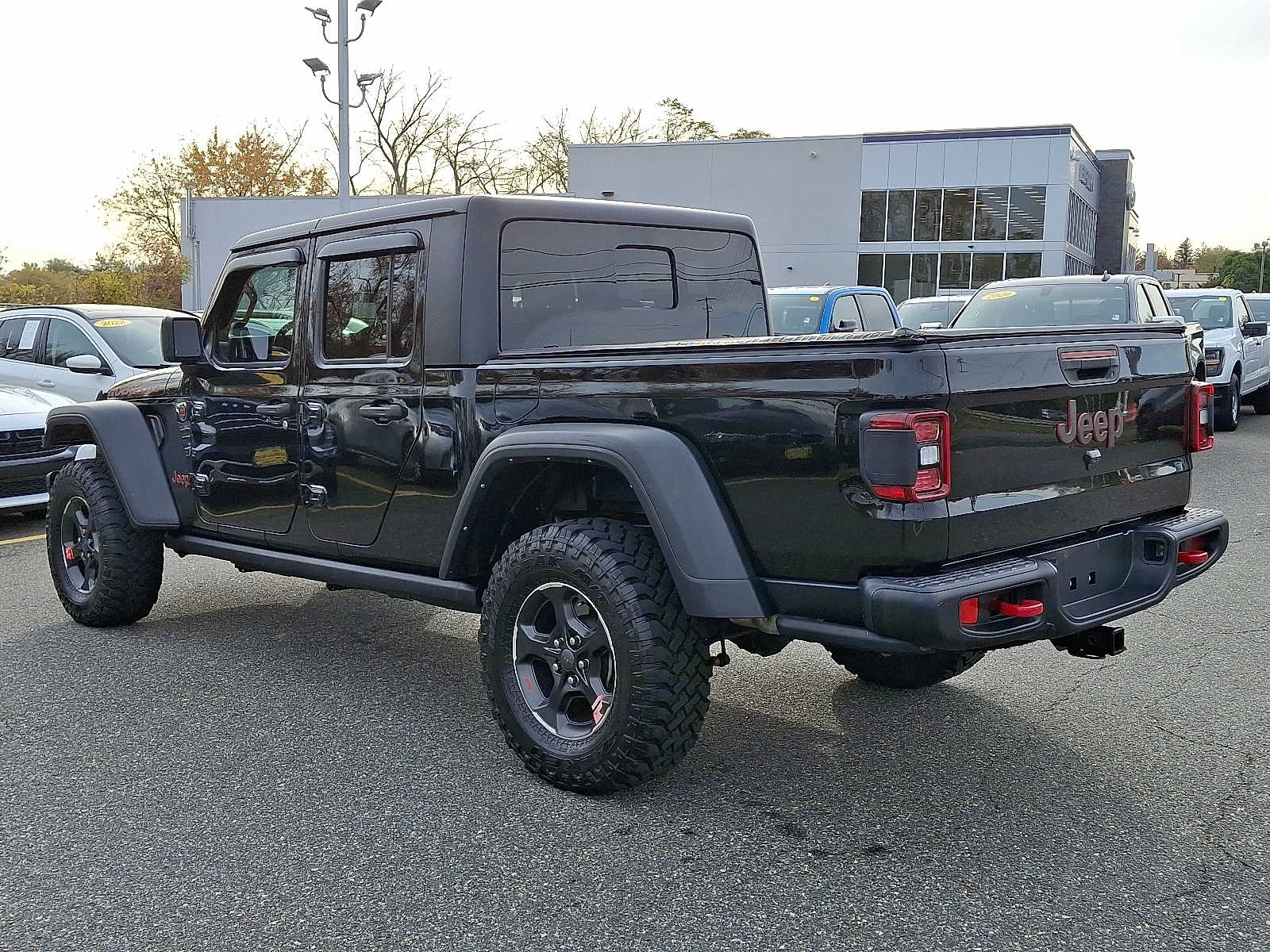 2022 Jeep Gladiator Rubicon photo 2