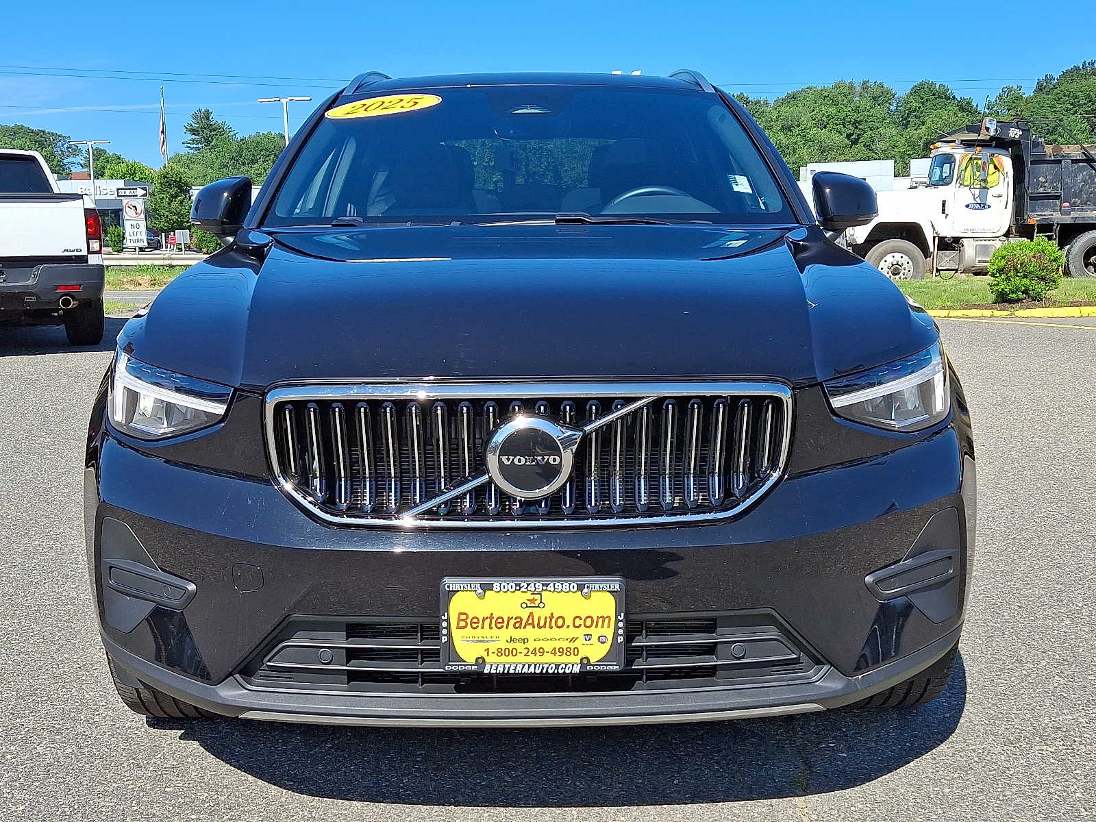 Used 2025 Volvo XC40 Core with VIN YV4L12UJ5S2473602 for sale in West Springfield, MA