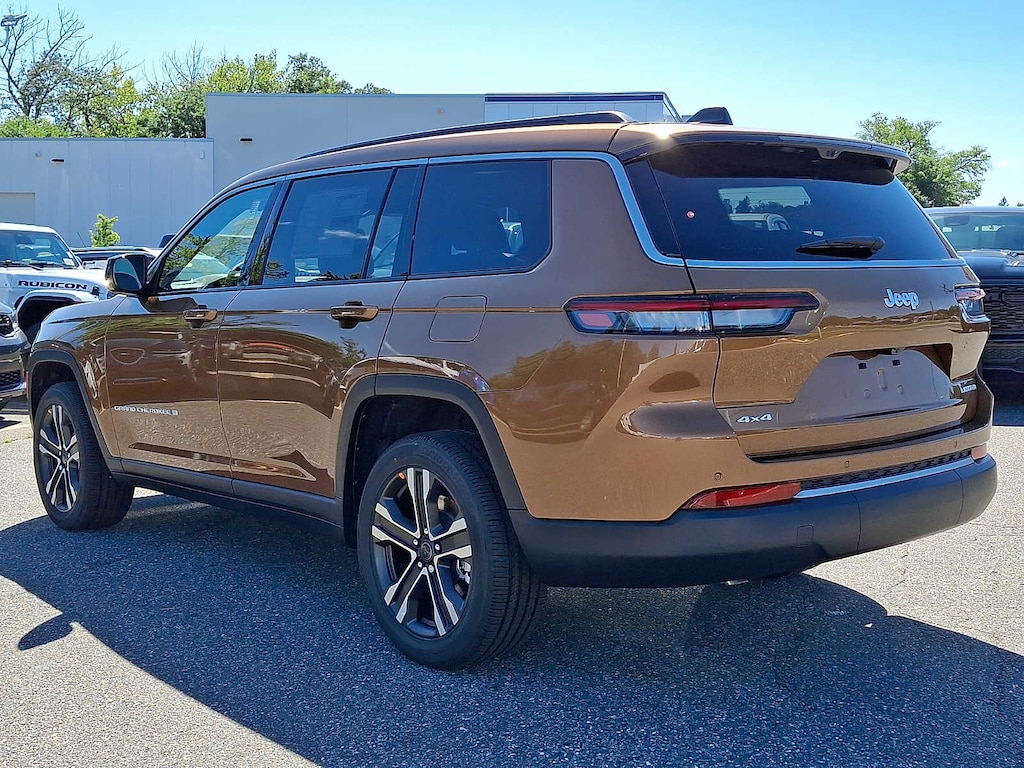 New 2027 Jeep Grand Cherokee L LIMITED 4X4 Sport Utility