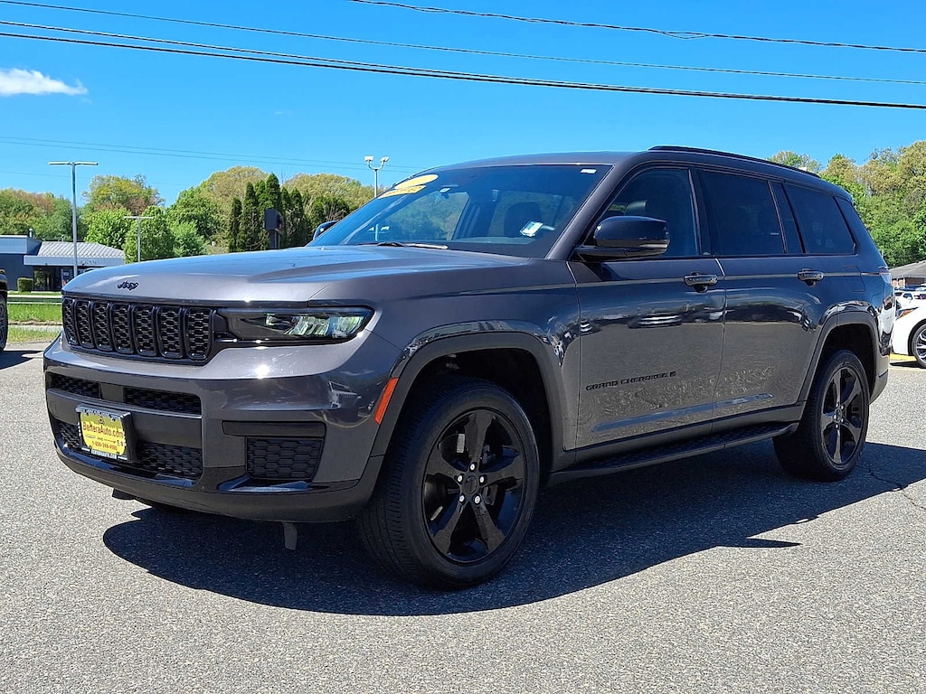 Used 2023 Jeep Grand Cherokee L Altitude SUV