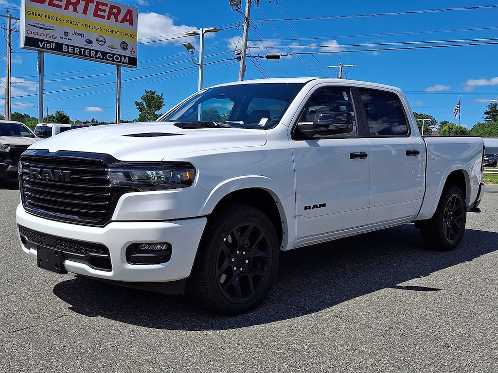 New 2026 Ram 1500 LARAMIE CREW CAB 4X4 5'7 BOX Pickup